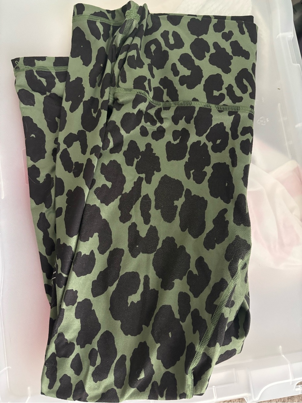 Fleo Green Cheetah Print Leggings